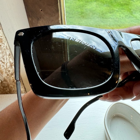 Burberry Sunglasses BE4318 - Picture 7 of 16